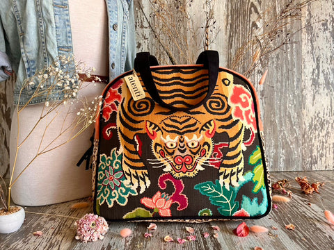 Le Tigre Bonnie, Atenti USA Handmade Weekender Travel Bag