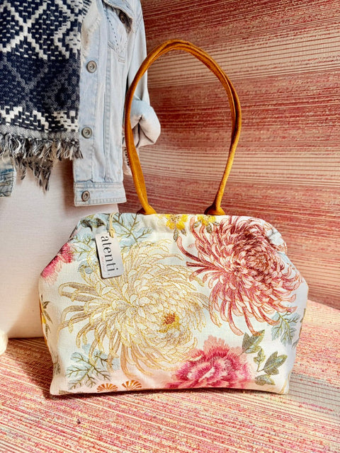 Primrose Molly, Atenti USA Handmade, Medium Embroidered Mary Poppins Snap Frame Bag
