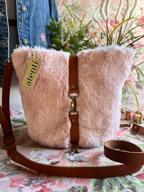 Himalaya Halle Bucket Bag