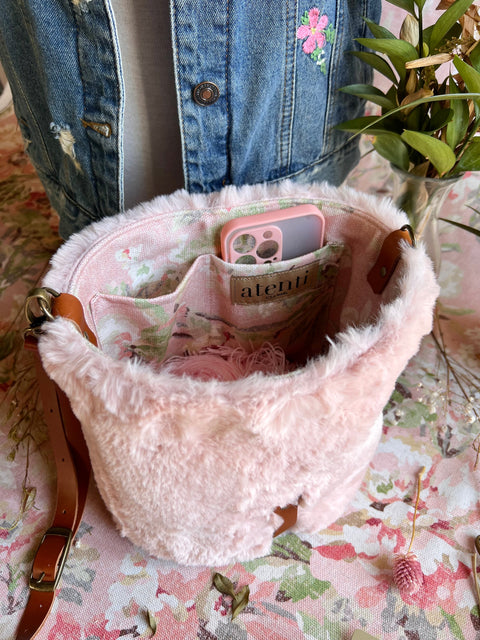 Himalaya Halle Bucket Bag