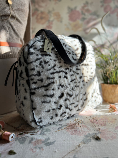 Siberia Bonnie, Medium Weekender