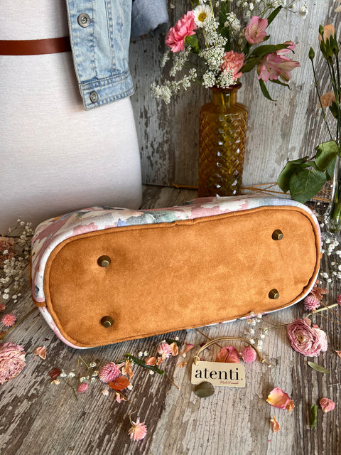 Lillian Lolita, Handbag & Matching Pouch