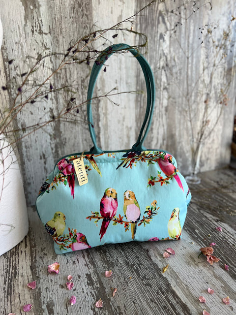 Miss Honey Molly, Snap Frame Bag