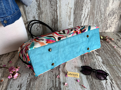 Fantastic Animals Pioneer, Snap Frame Bag