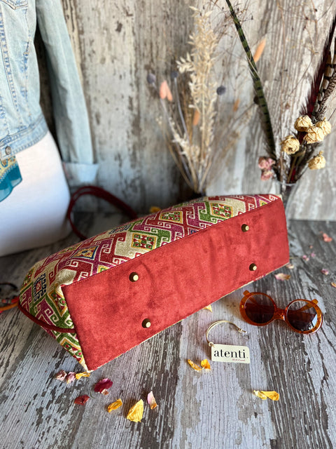 Naya Pioneer, Snap Frame Bag