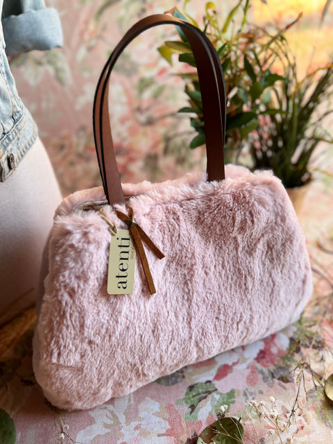 Himalaya Divina, Handbag