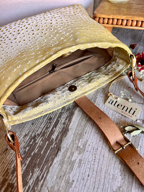 Gila Fifi, Handbag