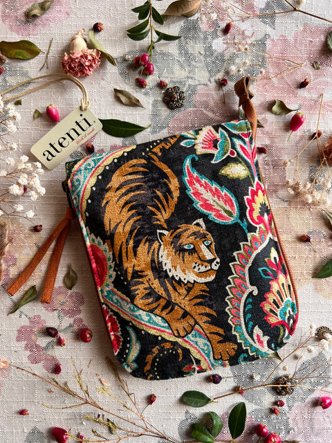 Jaya Circular Needle Case