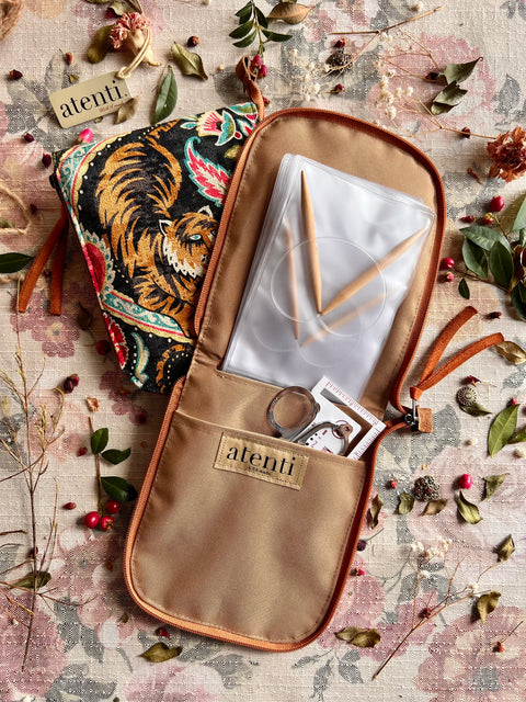 Jaya Circular Needle Case