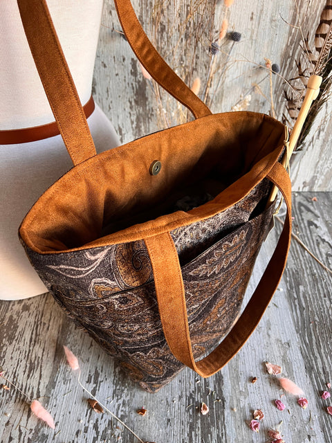 Chester Bon Bucket Chester