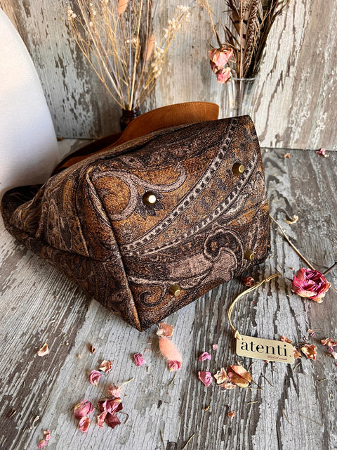 Chester Bon Bucket Chester