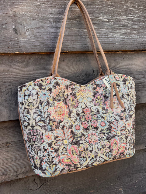 Bristol Lolita, Handbag & Matching Pouch