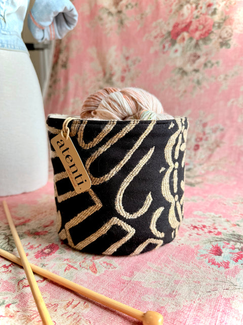 Backstitch Tiny Tucker