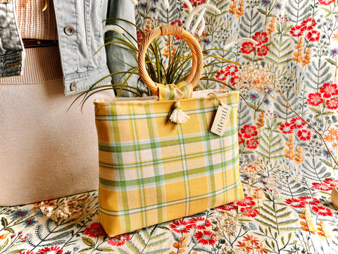 Buttercup Tall Fifi, Handbag with Shoulder Strap