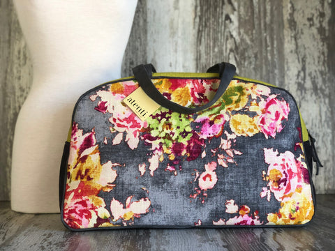 Blossoms Grey Overnighter, Large Weekender Blossoms Grey