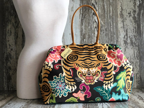 Le Tigre Pioneer, Atenti USA Handmade, Mary Poppins Snap Frame Bag