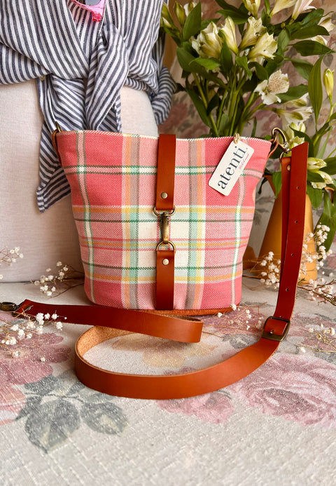 Bubblegum Halle Bucket Bag