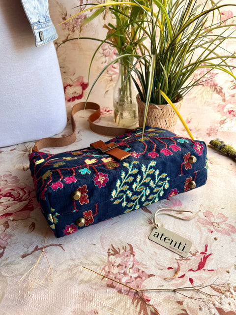Montrose Fifi, Handbag