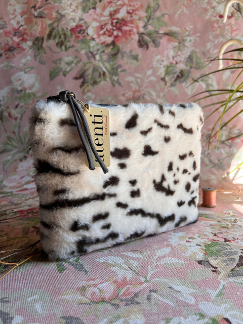 Siberia Accessories Pouch