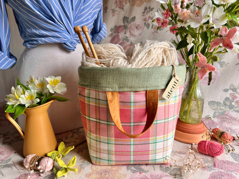 Bubblegum Hope Basket, Project Bag - Atenti 