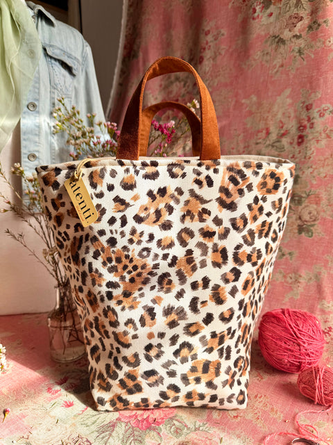 Kitty Hope Basket, Project Bag