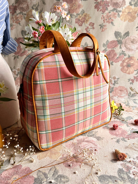 Bubblegum Bonnie, Medium Weekender