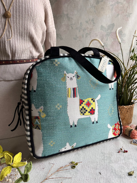 Mamallama Bonnie, Medium Weekender
