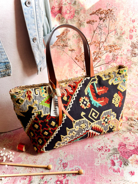 Sew Crewel Divina, Handbag