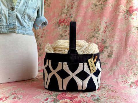 Forever Caddy– Handmade USA Yarn & Notions Organizer, Atenti Project Bag