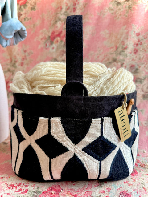 Forever Caddy– Handmade USA Yarn & Notions Organizer, Atenti Project Bag