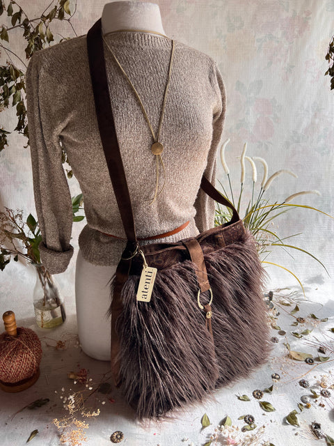 Cafe Llama Haversack, Shoulder Bag