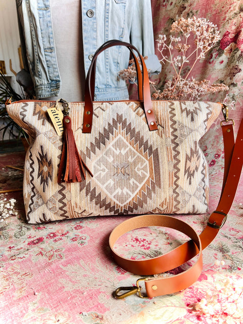Sand Valley Buddy Bag– Atenti USA Handmade, Carryall Leather Handle & Crossbody Strap Bag