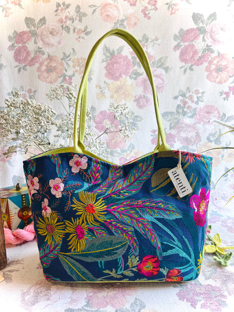 Flora Lolita, Handbag & Matching Pouch