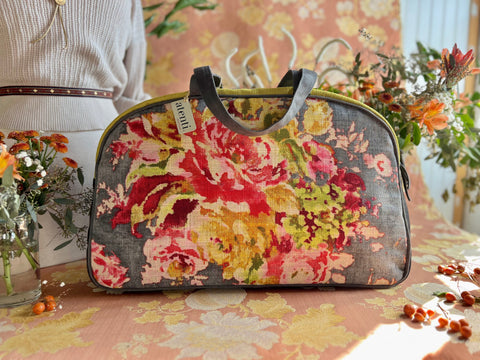 Blossoms Grey Overnighter, Large Weekender Blossoms Grey