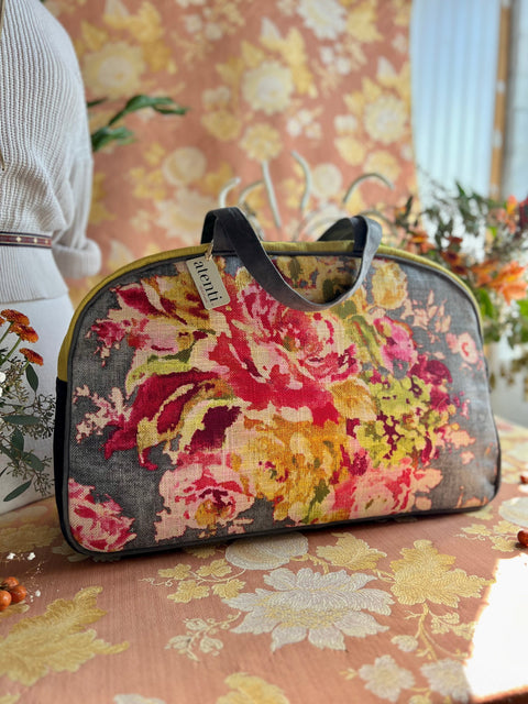 Blossoms Grey Overnighter, Large Weekender Blossoms Grey