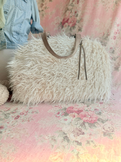 Llama Twist Overnighter, Large Weekender - Atenti 