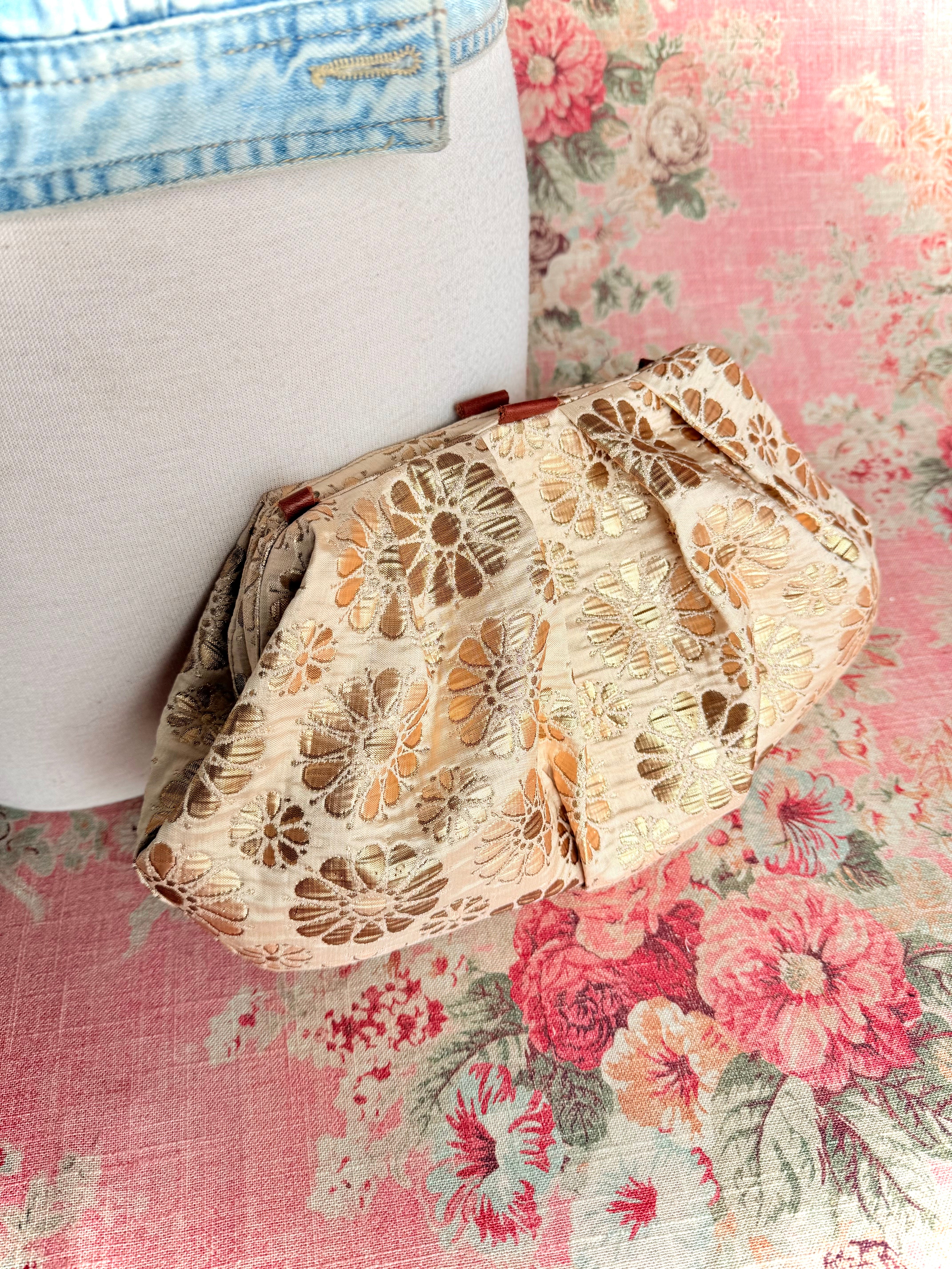 Clutches & Pouch Bags– Atenti
