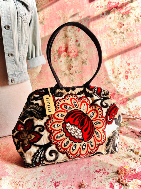 Paisley Bean Molly, Snap Frame Bag