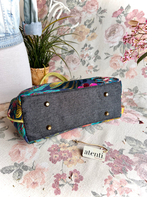 Flora Molly, Snap Frame Bag