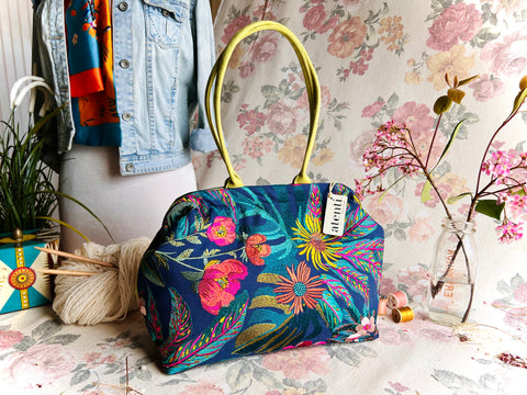 Flora Molly, Snap Frame Bag