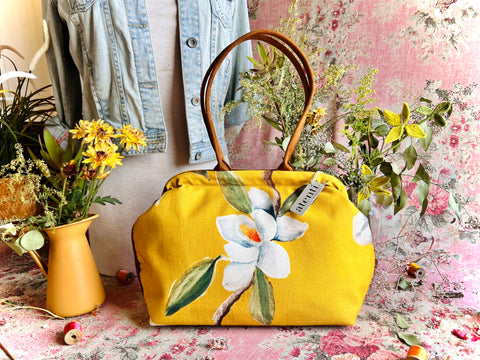 Magnolia Molly, Snap Frame Bag