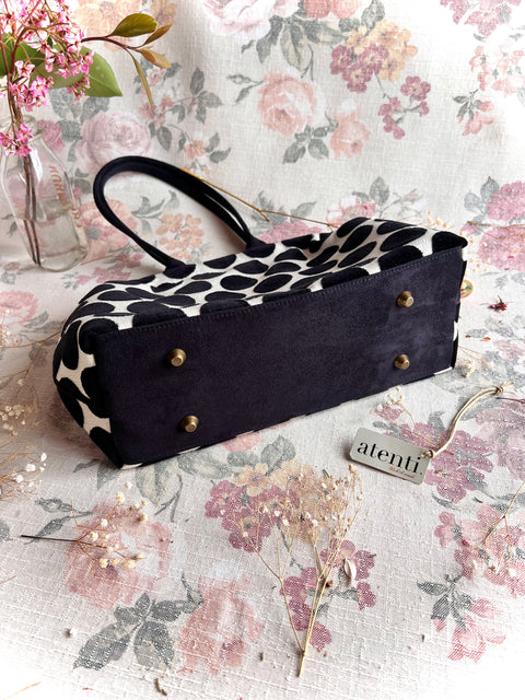 Spot on Night Molly, Snap Frame Bag