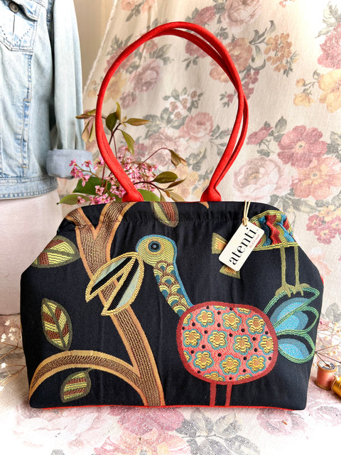Birdy Black Molly, Snap Frame Bag