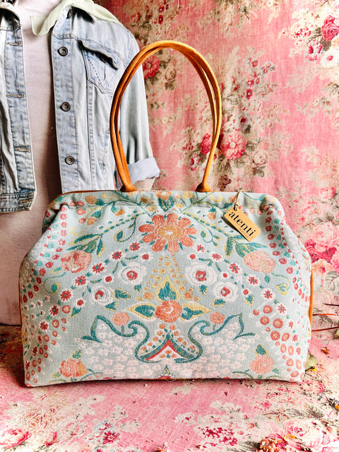 Jolie Pioneer, Snap Frame Bag