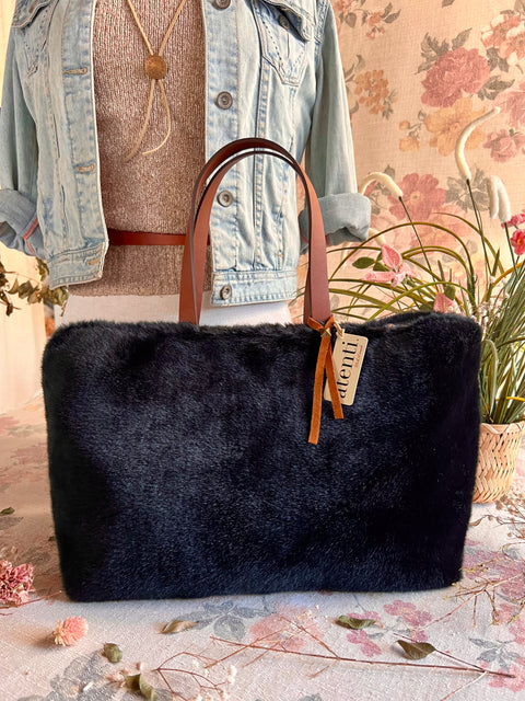 Midnight Mink Divina, Handbag