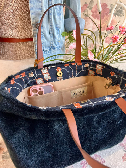 Midnight Mink Divina, Handbag