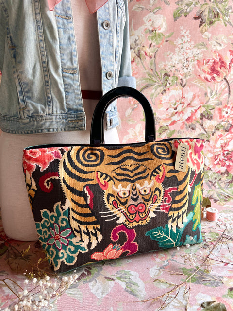 Le Tigre Divina, Handbag
