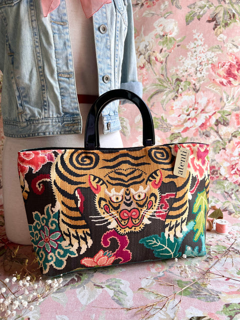 Le Tigre Divina, Handbag