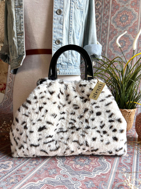 Siberia Divina, Handbag