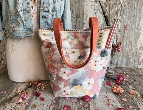 Lillian Bon Bucket, Project Bag